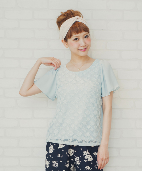 MAJESTIC LEGON（マジェスティックレゴン）の「フロントレースPO（Tシャツ/カットソー・レディース・ブラック/サックスブルー/ネイビー/アイボリー/ライトグリーン/ブルー/ピンク/イエロー・FREE）」の6枚目の写真