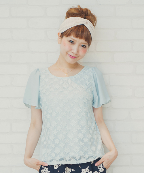 MAJESTIC LEGON（マジェスティックレゴン）の「フロントレースPO（Tシャツ/カットソー・レディース・ブラック/サックスブルー/ネイビー/アイボリー/ライトグリーン/ブルー/ピンク/イエロー・FREE）」の18枚目の写真