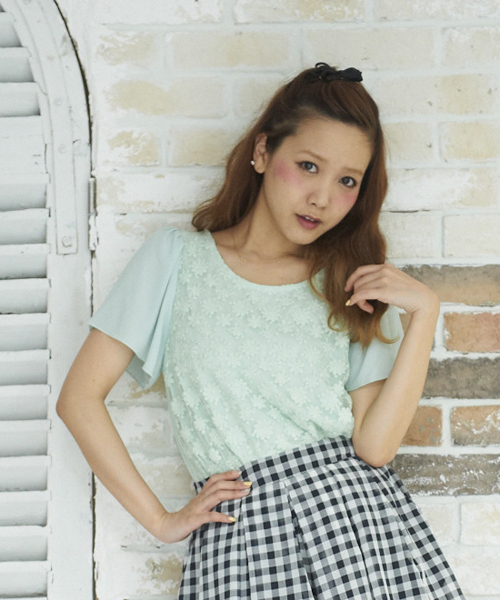 MAJESTIC LEGON（マジェスティックレゴン）の「フロントレースPO（Tシャツ/カットソー・レディース・ブラック/サックスブルー/ネイビー/アイボリー/ライトグリーン/ブルー/ピンク/イエロー・FREE）」の19枚目の写真