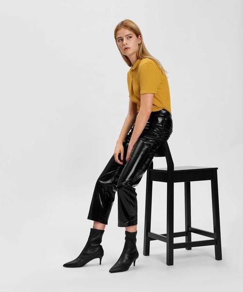 CHARLES & KEITH(チャールズ & キース)の「キトゥンヒールポインテッドカーフブーツ / Kitten Heel Pointed Calf Boots(ブーツ・レディース・ブラック/バーガンディー・22.5cm/23cm/23.5cm/24.5cm/25cm/25.5cm)」の7枚目の写真