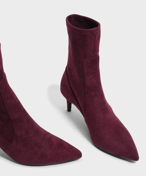CHARLES & KEITH(チャールズ & キース)の「キトゥンヒールポインテッドカーフブーツ / Kitten Heel Pointed Calf Boots(ブーツ・レディース・ブラック/バーガンディー・22.5cm/23cm/23.5cm/24.5cm/25cm/25.5cm)」の12枚目の写真