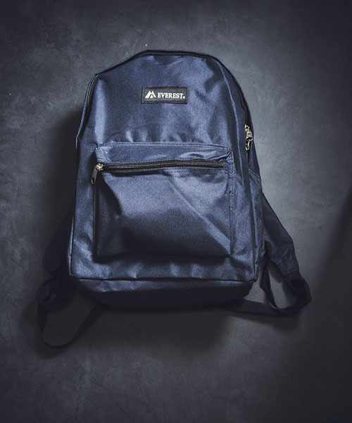 EVEREST（エベレスト）の「【EVEREST/エベレスト】BASIC BACKPACK/ベーシックバックパック（バックパック/リュック・レディース・ホワイト/チャコールグレー/ブラック/ダークグリーン/パープル/ネイビー/ブラウン/グレー/レッド/オリーブ/カーキ/ピンク/ターコイズブルー/ブルー/ライトピンク/ダークパープル/ブルーグリーン/レモンイエロー/ライトグリーン/コーラルピンク/イエロー/ライム/オレンジ/アクア/オレンジ系その他/エメラルド/ピンク系その他・FREE）」の12枚目の写真