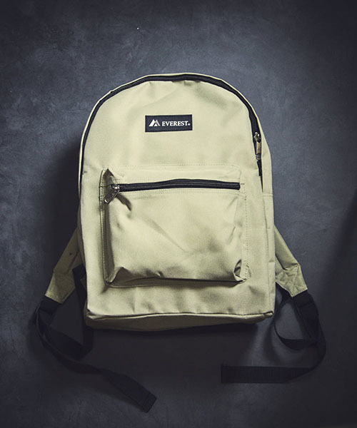 EVEREST（エベレスト）の「【EVEREST/エベレスト】BASIC BACKPACK/ベーシックバックパック（バックパック/リュック・レディース・ホワイト/チャコールグレー/ブラック/ダークグリーン/パープル/ネイビー/ブラウン/グレー/レッド/オリーブ/カーキ/ピンク/ターコイズブルー/ブルー/ライトピンク/ダークパープル/ブルーグリーン/レモンイエロー/ライトグリーン/コーラルピンク/イエロー/ライム/オレンジ/アクア/オレンジ系その他/エメラルド/ピンク系その他・FREE）」の8枚目の写真