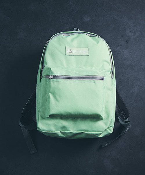 EVEREST（エベレスト）の「【EVEREST/エベレスト】BASIC BACKPACK/ベーシックバックパック（バックパック/リュック・レディース・ホワイト/チャコールグレー/ブラック/ダークグリーン/パープル/ネイビー/ブラウン/グレー/レッド/オリーブ/カーキ/ピンク/ターコイズブルー/ブルー/ライトピンク/ダークパープル/ブルーグリーン/レモンイエロー/ライトグリーン/コーラルピンク/イエロー/ライム/オレンジ/アクア/オレンジ系その他/エメラルド/ピンク系その他・FREE）」の10枚目の写真