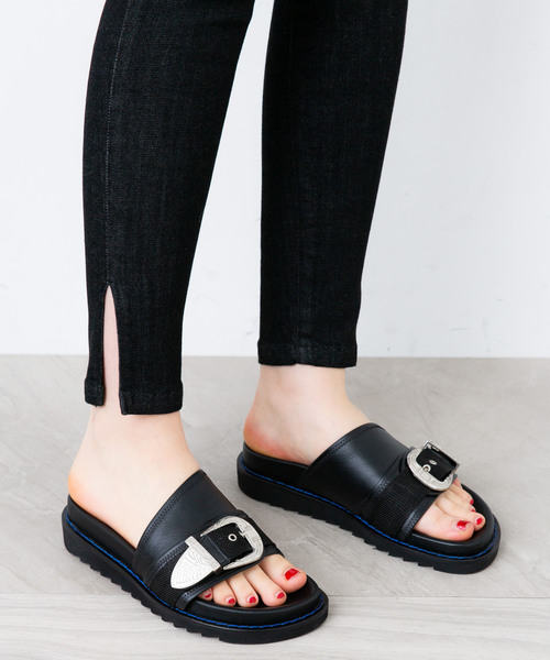 TOGA PULLA（トーガ　プルラ）の「【TOGA PULLA】Metal platform sandals TP91-AJ964（サンダル・レディース・ブラック・SMALL/MEDIUM/LARGE）」の7枚目の写真