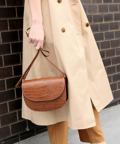 LOWRYS FARM（ローリーズファーム）の「ハーフムーンショルダーＢＡＧ　823131（ショルダーバッグ・レディース・ブラック/ブラウン/オフホワイト・FREE）」の3枚目の写真