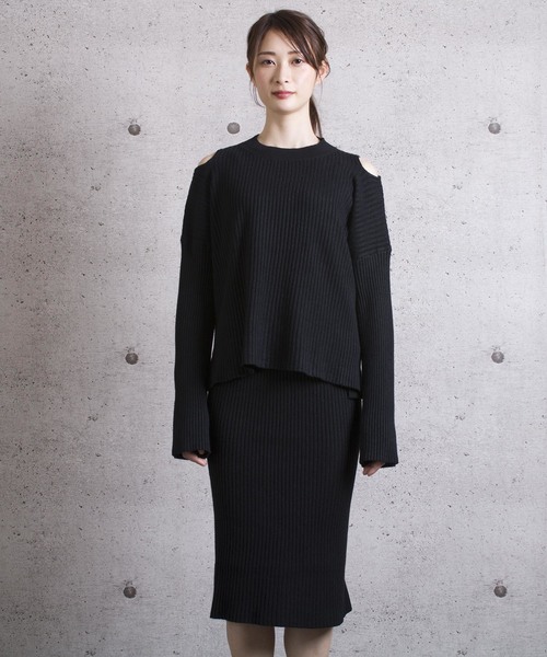 LUGG NAGG(ラグナグ)の「【Jewelobe/ ジュエローブ】 肩あきニットセットアップ(ワンピース・レディース・ブラック/ベージュ/ブルー・FREE)」の4枚目の写真