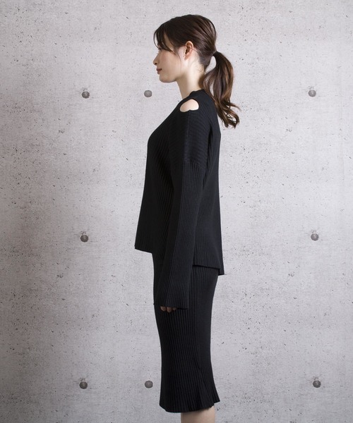 LUGG NAGG(ラグナグ)の「【Jewelobe/ ジュエローブ】 肩あきニットセットアップ(ワンピース・レディース・ブラック/ベージュ/ブルー・FREE)」の5枚目の写真