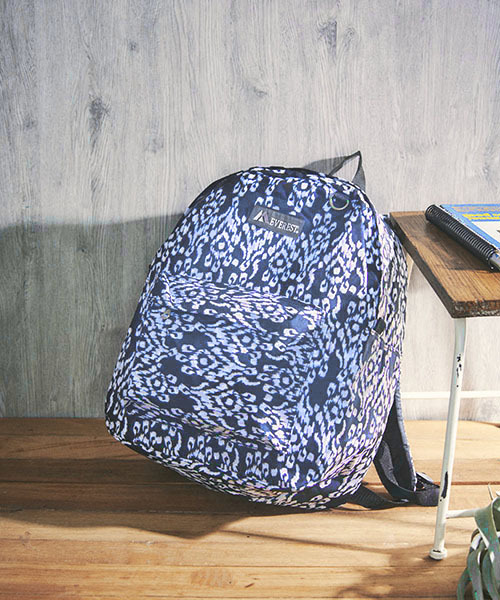 EVEREST(エベレスト)の「【EVEREST/エベレスト】classic pattern backpack/エベレストクラシック総柄バックパック(バックパック/リュック・レディース・その他/A/B/C/D/E/F/G/H/I/J/K/L/M/N/O/P/Q/R/S/T/U/V/W/X/Y/Z・FREE)」の1枚目の写真