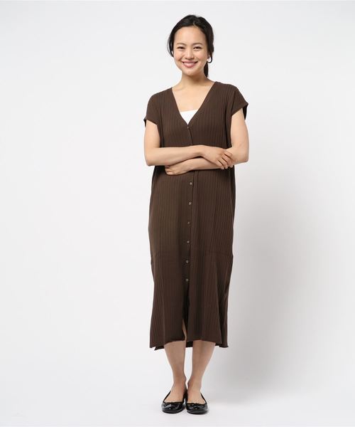 YECCA VECCA（イェッカヴェッカ）の「・UVカットウォッシャブル2wayワンピース●（ワンピース・レディース・ブラック/ブラウン/オフホワイト/グリーン・FREE）」の3枚目の写真