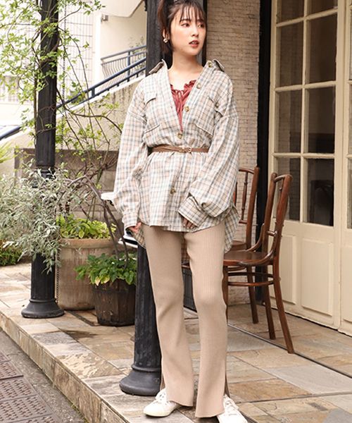 one after another NICE CLAUP(ワンアフターアナザーナイスクラップ)の「スリットニットパンツ(その他パンツ・レディース・ベージュ/ライトグリーン/アイボリー・FREE)」の17枚目の写真
