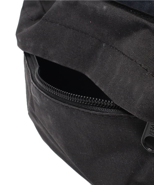 Khaju（カージュ）の「FJALL RAVEN:バッグパック①（バックパック/リュック・レディース・ピンク/イエロー/ブラック/ライトブルー・ONE SIZE）」の12枚目の写真