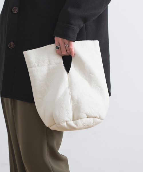 Aunt Marie's（アントマリーズ）の「AUNT MARIE'S フェイクムートン ミニトートバッグ（トートバッグ・レディース・ブラウン/ブラック/ホワイト・FREE）」の10枚目の写真