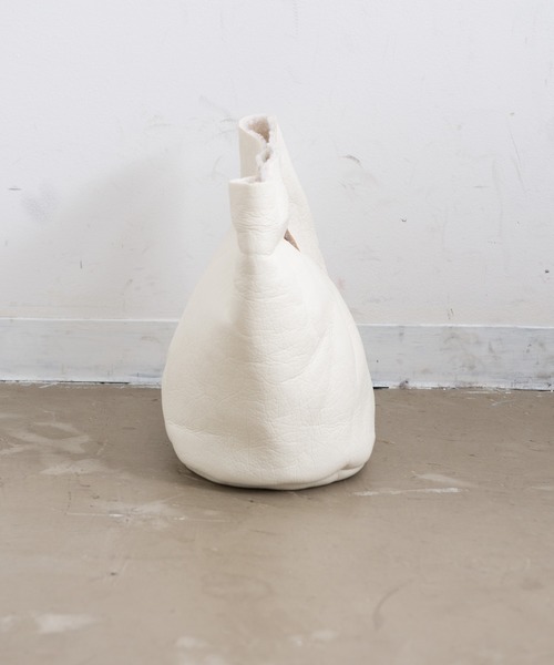 Aunt Marie's（アントマリーズ）の「AUNT MARIE'S フェイクムートン ミニトートバッグ（トートバッグ・レディース・ブラウン/ブラック/ホワイト・FREE）」の11枚目の写真