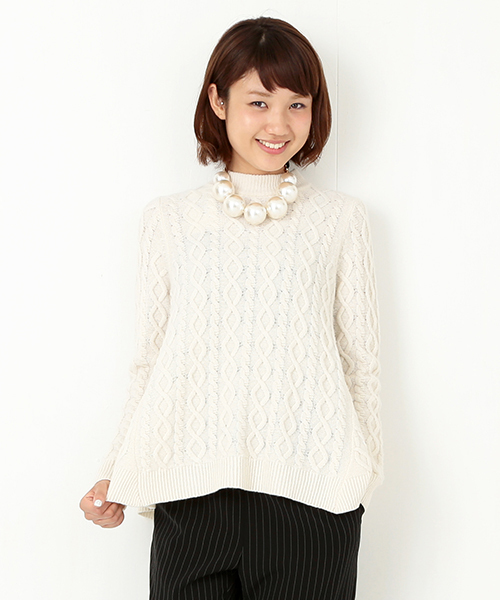 Ray BEAMS（レイビームス）の「Ray BEAMS / ケーブル ハイネック フレアプルオーバー（ニット/セーター・レディース・オフホワイト/グレー/ブラック・ONE SIZE）」の21枚目の写真