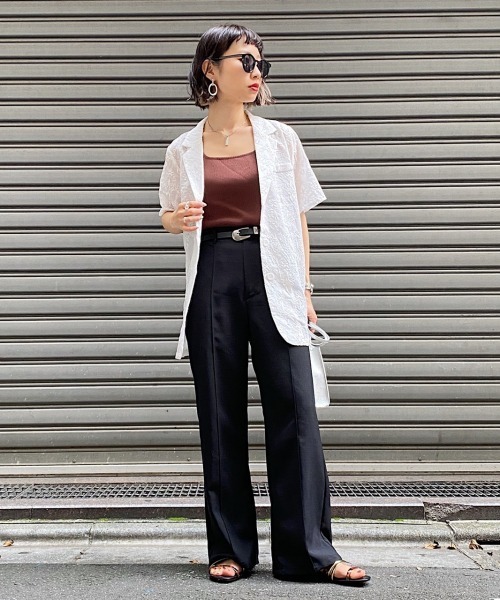 PAGEBOY(ページボーイ)の「レーステーラーシャツ(シャツ/ブラウス・レディース・ブラック/オフホワイト/グレイッシュベージュ・FREE)」の6枚目の写真