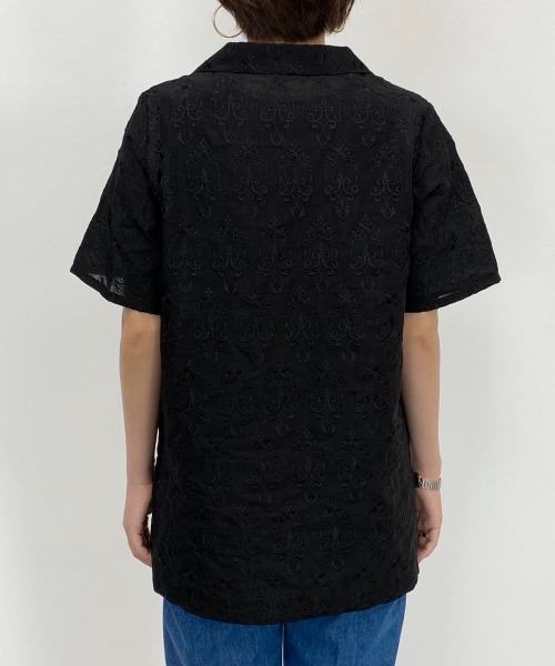 PAGEBOY(ページボーイ)の「レーステーラーシャツ(シャツ/ブラウス・レディース・ブラック/オフホワイト/グレイッシュベージュ・FREE)」の12枚目の写真