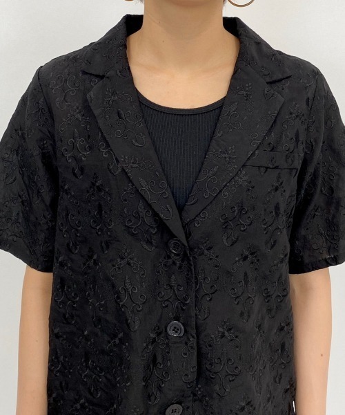 PAGEBOY(ページボーイ)の「レーステーラーシャツ(シャツ/ブラウス・レディース・ブラック/オフホワイト/グレイッシュベージュ・FREE)」の13枚目の写真