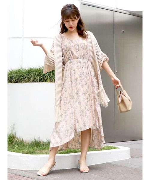 dazzlin（ダズリン）の「クリンクルフラワーロングワンピース（ワンピース・レディース・アイボリー/ブラック/ラベンダー・SMALL/MEDIUM）」の5枚目の写真