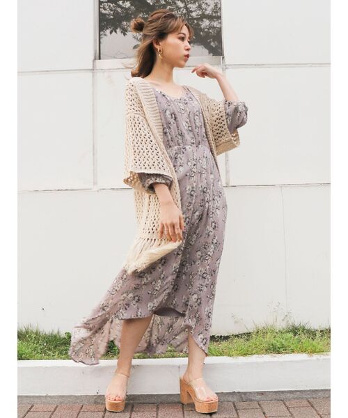 dazzlin（ダズリン）の「クリンクルフラワーロングワンピース（ワンピース・レディース・アイボリー/ブラック/ラベンダー・SMALL/MEDIUM）」の13枚目の写真