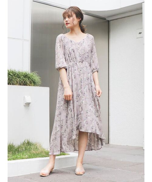 dazzlin（ダズリン）の「クリンクルフラワーロングワンピース（ワンピース・レディース・アイボリー/ブラック/ラベンダー・SMALL/MEDIUM）」の15枚目の写真