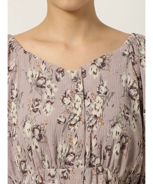 dazzlin（ダズリン）の「クリンクルフラワーロングワンピース（ワンピース・レディース・アイボリー/ブラック/ラベンダー・SMALL/MEDIUM）」の21枚目の写真