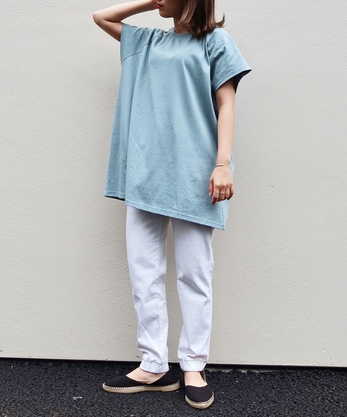 Riberry(リベリー)の「バックスリット入りラグランTシャツ(Tシャツ/カットソー・レディース・ベージュ/オフホワイト/ブルー/ライトグリーン/スミクロ・FREE)」の18枚目の写真