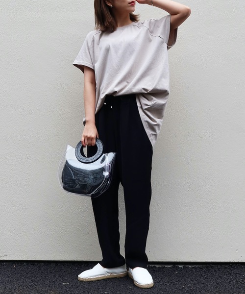 Riberry(リベリー)の「バックスリット入りラグランTシャツ(Tシャツ/カットソー・レディース・ベージュ/オフホワイト/ブルー/ライトグリーン/スミクロ・FREE)」の19枚目の写真