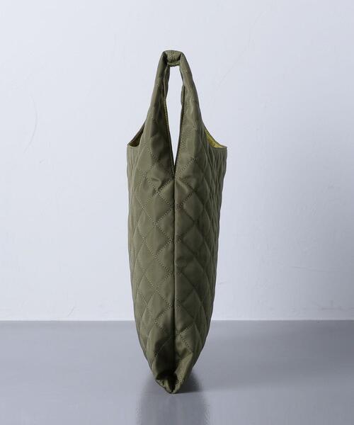UNITED ARROWS(ユナイテッドアローズ)の「UWSC キルティング ショッパーバッグ(ハンドバッグ・レディース・ブラック/オリーブ・FREE)」の5枚目の写真