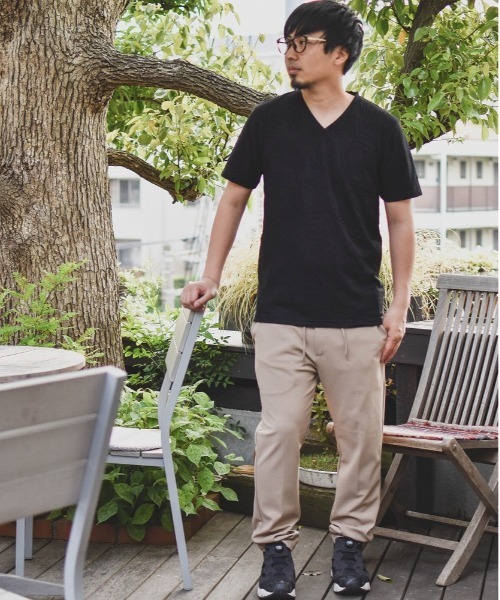 Mag.（マグ）の「梨地 スリムテーパードパンツ（スラックス・メンズ・ブラック/ベージュ/ブラウン/ブルー/グレイッシュベージュ・LARGE/X-LARGE/MEDIUM）」の12枚目の写真