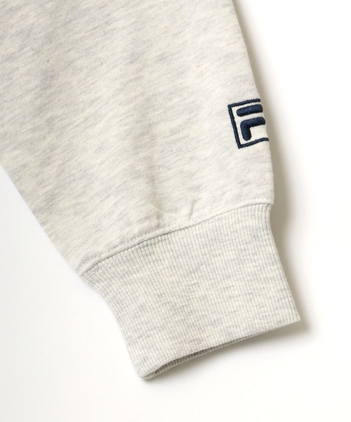 FILA（フィラ）の「FILA/フィラ 別注 オーバーサイズ カレッジロゴ スウェット レディース メンズ トレーナー（スウェット・メンズ・ブラック系その他2/ホワイト/ベージュ/ブラック系その他/ホワイト系その他/ベージュ系その他/ブラック/ホワイト系その他2/グリーン系その他/ネイビー/オートミール/グリーン系その他2/ダークグリーン/スミクロ・LL/M/L）」の21枚目の写真