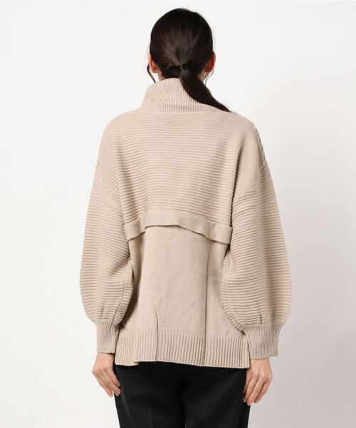 prose verse(プロズヴェール)の「編地切替えレイヤード風タートルニット(ニット/セーター・レディース・ベージュ/パープル/カーキ/オフホワイト/ブラック・フリ-)」の6枚目の写真