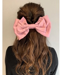 Maison de FLEUR（メゾンドフルール）の「サテンダブルリボンバレッタ（その他ヘアアクセサリー）」