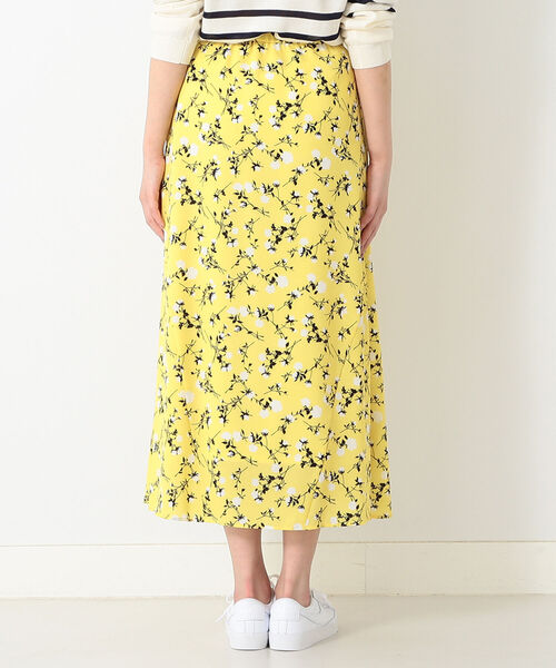 BEAMS LIGHTS（ビームスライツ）の「BEAMS LIGHTS / DEVEAUX 花柄 フレア スカート（スカート・レディース・イエロー/ブラック・38/36）」の10枚目の写真