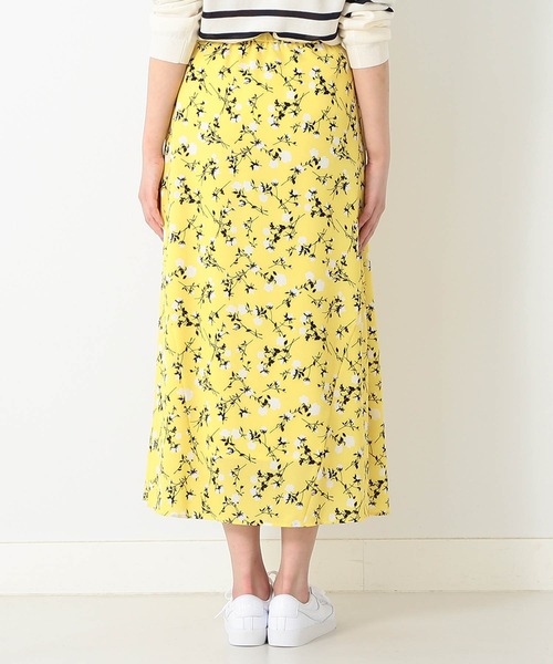 BEAMS LIGHTS（ビームスライツ）の「BEAMS LIGHTS / DEVEAUX 花柄 フレア スカート（スカート・レディース・イエロー/ブラック・38/36）」の16枚目の写真