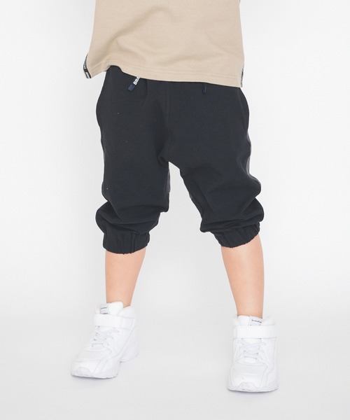 BRANSHES（ブランシェス）の「ストレッチ天竺クロップドパンツ（その他パンツ・キッズ・ブラック/カーキオリーブ・100cm/80ｃｍ/120cm/90cm/150cm/130cm/110cm/140cm）」の13枚目の写真