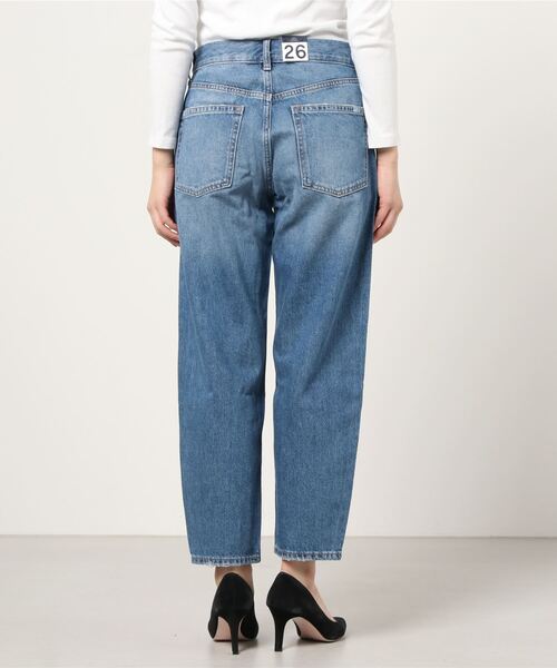 GAP（ギャップ）の「ハイライズ バレルジーンズ（デニムパンツ・レディース・ライトインディゴブルー・25/24/26/27/28/29/23）」の7枚目の写真