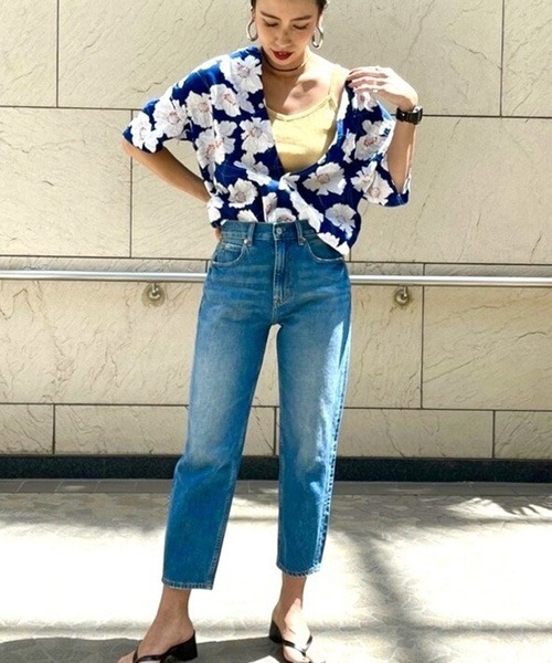 GAP（ギャップ）の「ハイライズ バレルジーンズ（デニムパンツ・レディース・ライトインディゴブルー・25/24/26/27/28/29/23）」の11枚目の写真