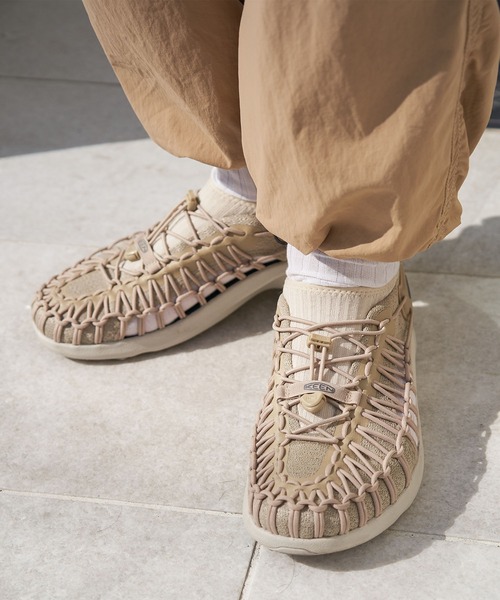 KEEN(キーン)の「REBIRTH PROJECT×KEEN/リバースプロジェクト×キーン UNEEK SNK / ユニークスニーク(スニーカー・メンズ・サンドベージュ・25cm/25.5cm/26cm/26.5cm/27cm/27.5cm/28cm/28.5cm/29cm)」の18枚目の写真