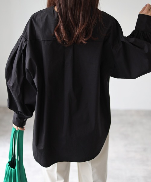 4youstory（フォーユーストーリー）の「パフスリーブVネックシャツ（シャツ/ブラウス・レディース・ホワイト/ブラック・FREE）」の6枚目の写真