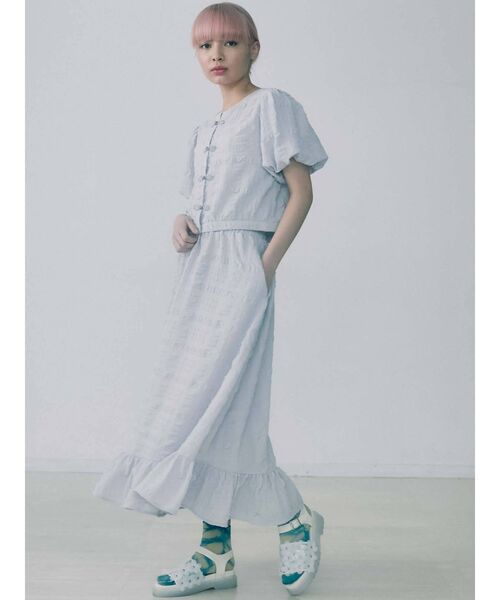 merry jenny(メリージェニー)の「フクレジャガードフレアスカート【セットアップ着用可能】(スカート・レディース・ライトブルー/ブラック/アイボリー・FREE)」の6枚目の写真