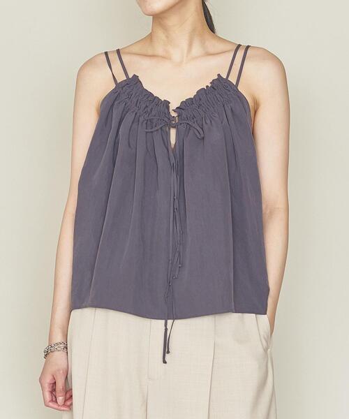 ASTRAET（アストラット）の「＜ASTRAET（アストラット）＞ギャザー バックリボン キャミソール（キャミソール・レディース・オフホワイト/ダークグレー・FREE）」の5枚目の写真