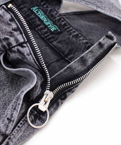 RNA(アールエヌエー)の「G1017 デニムサイドジップジャンスカ(ジャンパースカート・レディース・ブラック系その他/ケミカルウォッシュ・MEDIUM)」の13枚目の写真