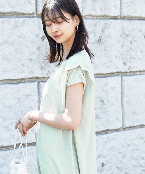 mikke（ミッケ）の「ショルダータックバックスリットキーネックワンピース（ワンピース・レディース・ブラック/ブラウン/カーキ/アイボリー・FREE）」の12枚目の写真