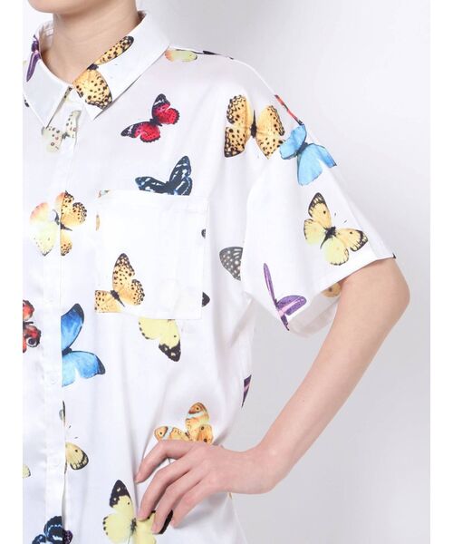 (新品)merry jenny ハーフスリーブmothシャツ merry jenny ハーフスリーブmothシャツ（オフホワイト） -靴