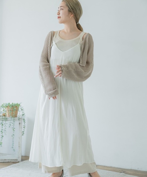 ITEMS URBANRESEARCH（アイテムズ アーバンリサーチ）の「シアーフレアキャミソールワンピース（ワンピース・レディース・モカ/チャコールグレー/オフホワイト・FREE）」の20枚目の写真