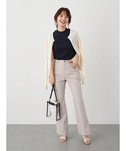 earth music&ecology（アースミュージックアンドエコロジー）の「ハイネックメローリブプルオーバー(ノースリブ) ＊（Tシャツ/カットソー・レディース・モカ/ミント/ブラック/ピンクベージュ/ネイビー/アイボリー・M/S）」の20枚目の写真