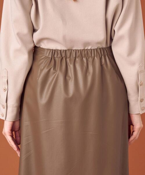 closet story(クローゼットストーリー)の「<closet story(クローゼットストーリー)>フェイクレザー フレア マキシスカート(スカート・レディース・ブラック/ベージュ・FREE)」の6枚目の写真