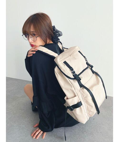 Honey Salon（ハニーサロン）の「ロングベルトビッグリュック（バックパック/リュック・レディース・ライトベージュ/ブラック・FREE）」の12枚目の写真