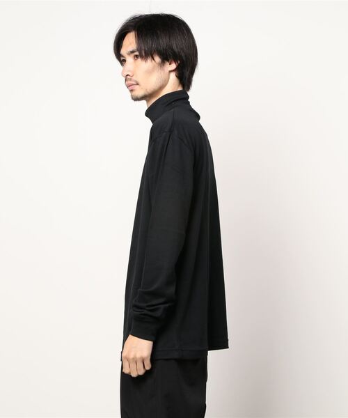 SPINNS（スピンズ）の「長袖タートルネックカットソー（Tシャツ/カットソー・メンズ・ホワイト/ブラック・M/L）」の3枚目の写真